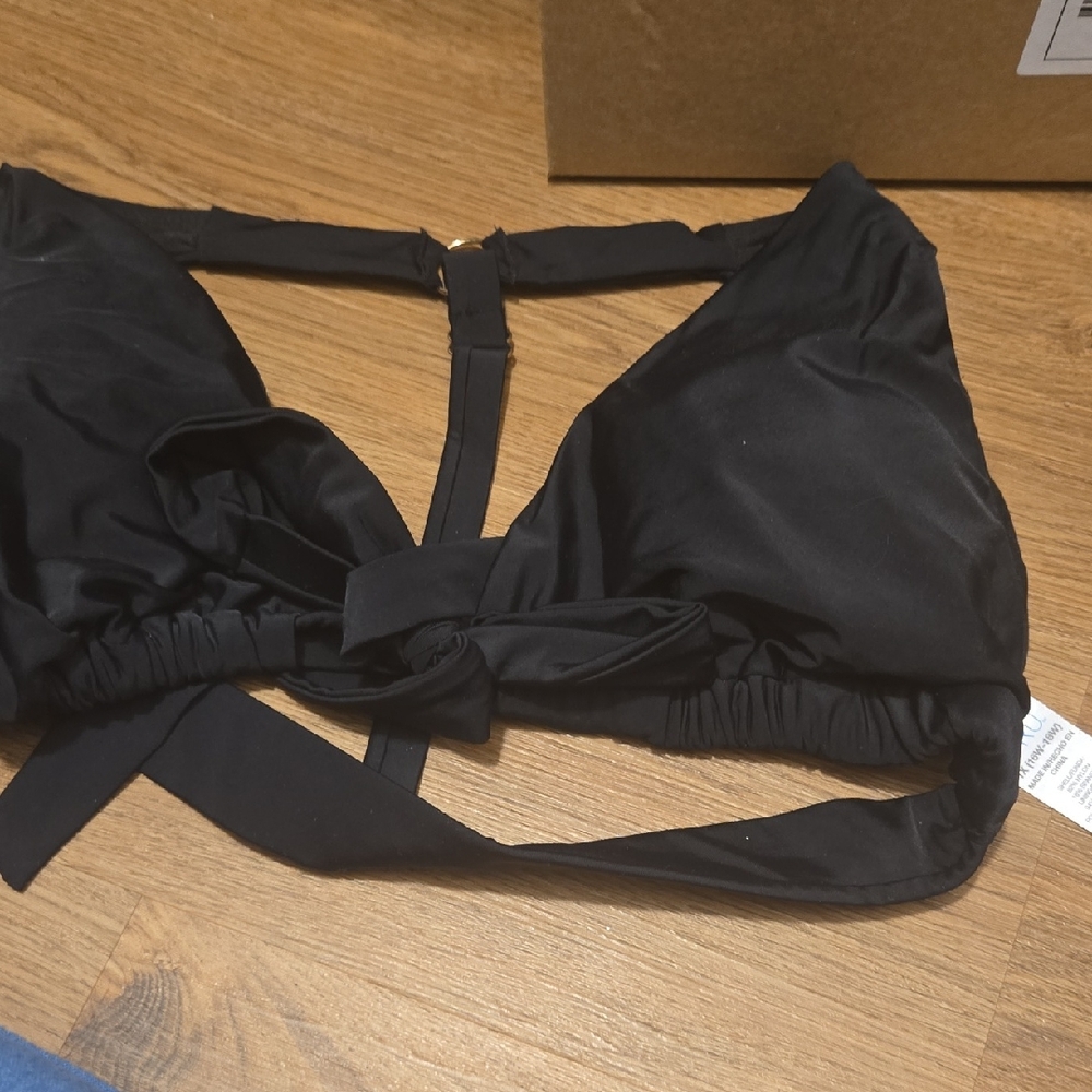 Elegant Black Women's Swim Top